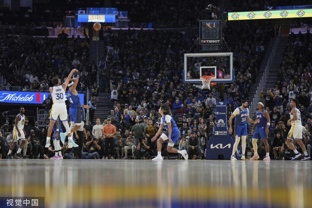 球迷将为球 球迷将为球